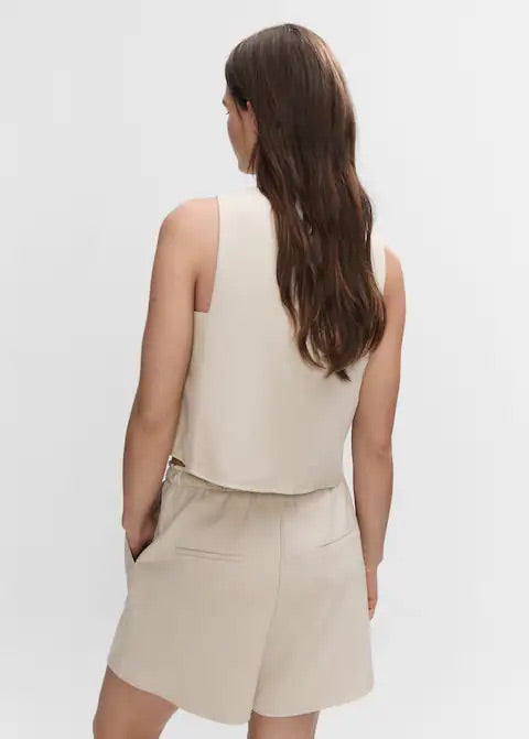 Crop top with wide straps