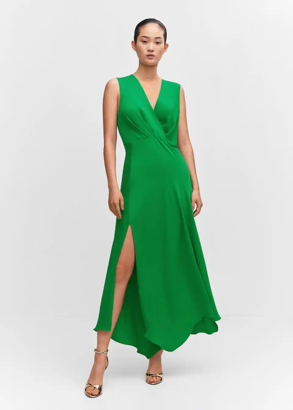 Asymmetrical dress with side slit