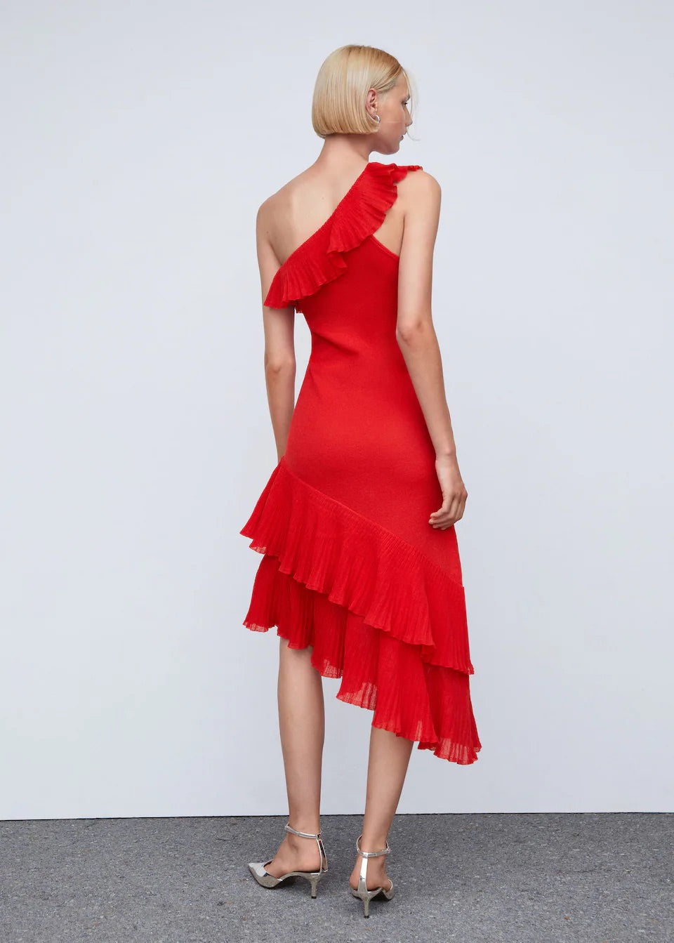 Asymmetric ruffled dress