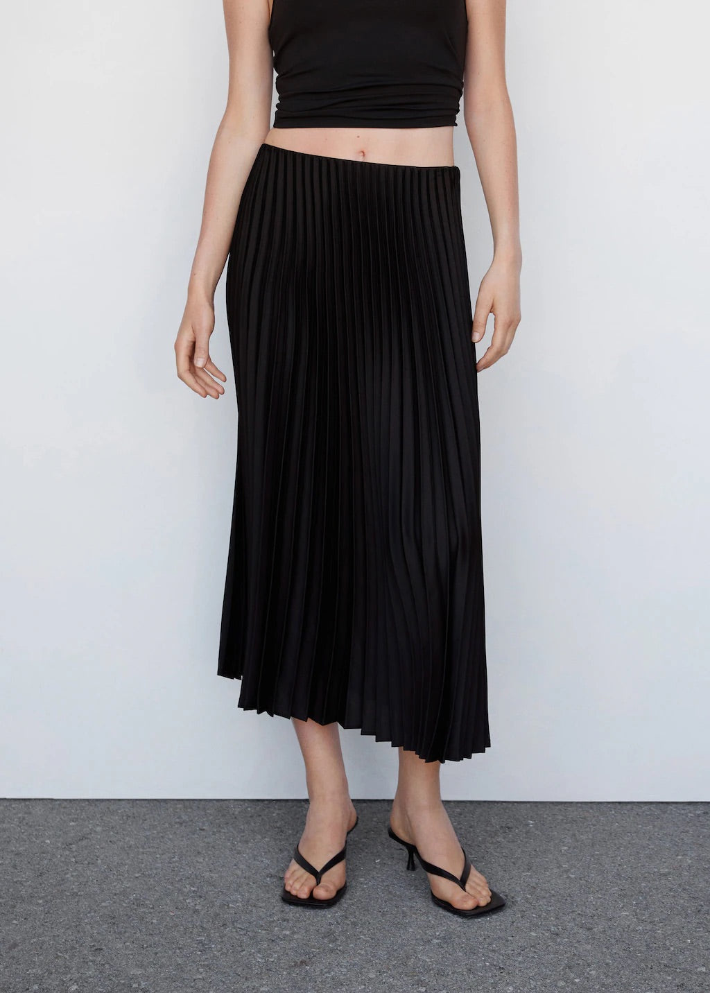 Pleated midi skirt