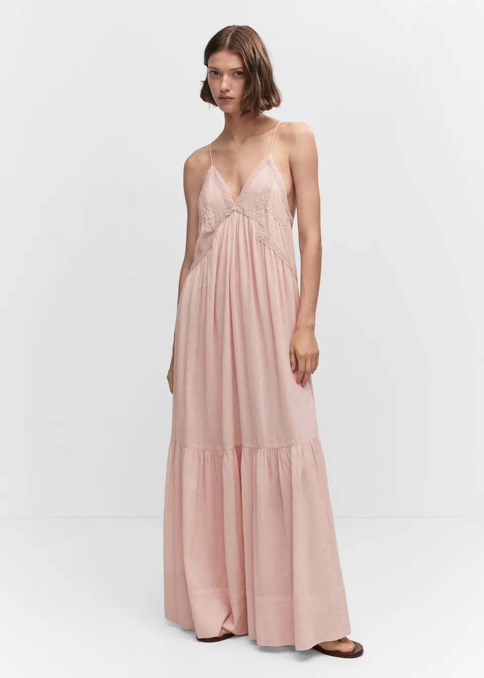 Maxi dress with lace details