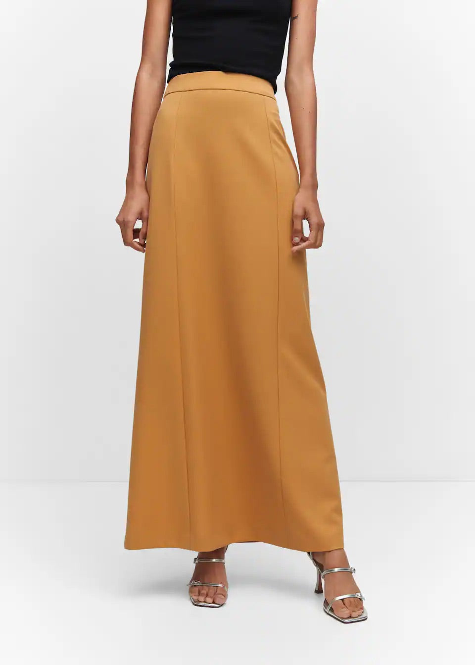 Flowy long skirt
