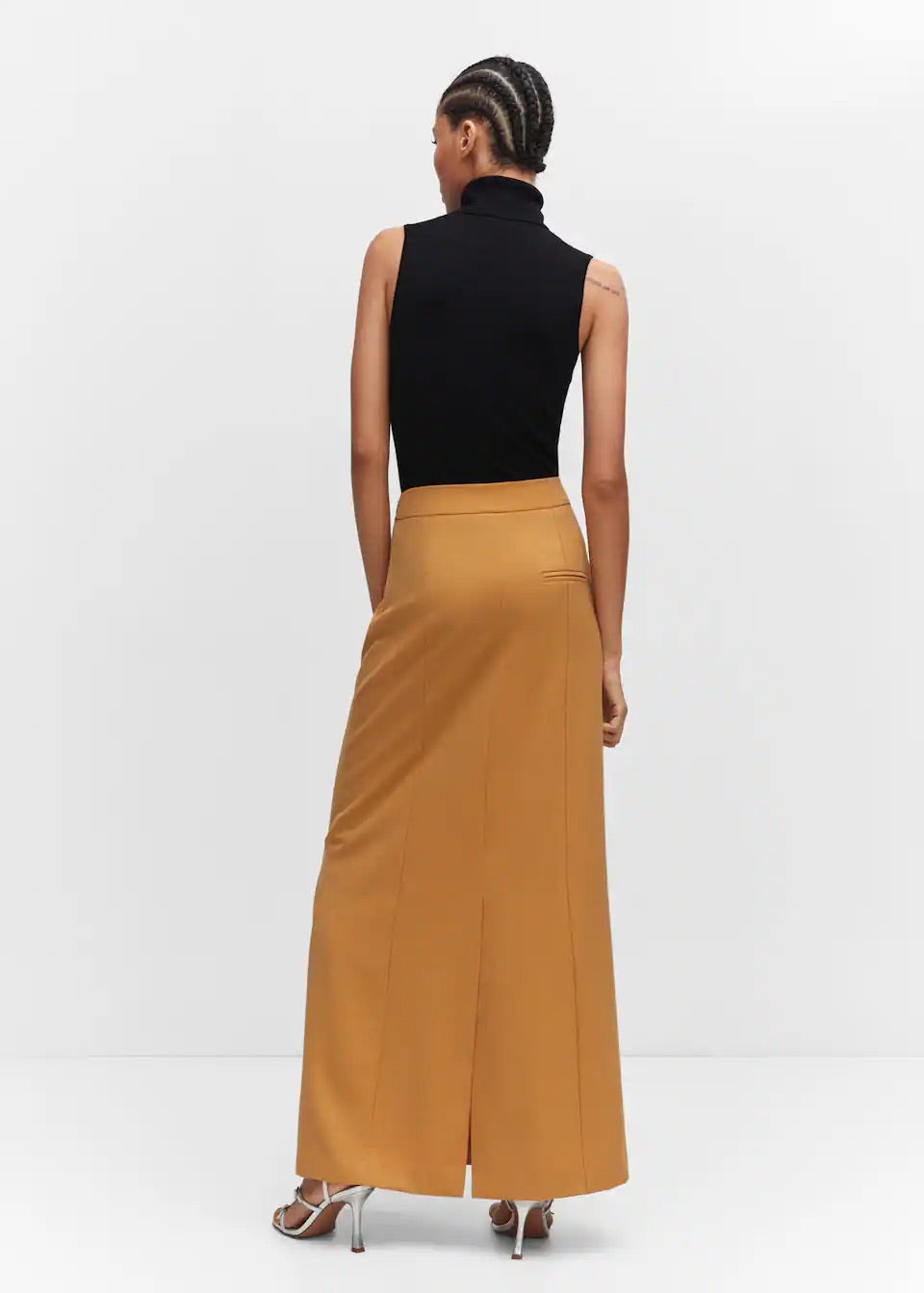 Flowy long skirt