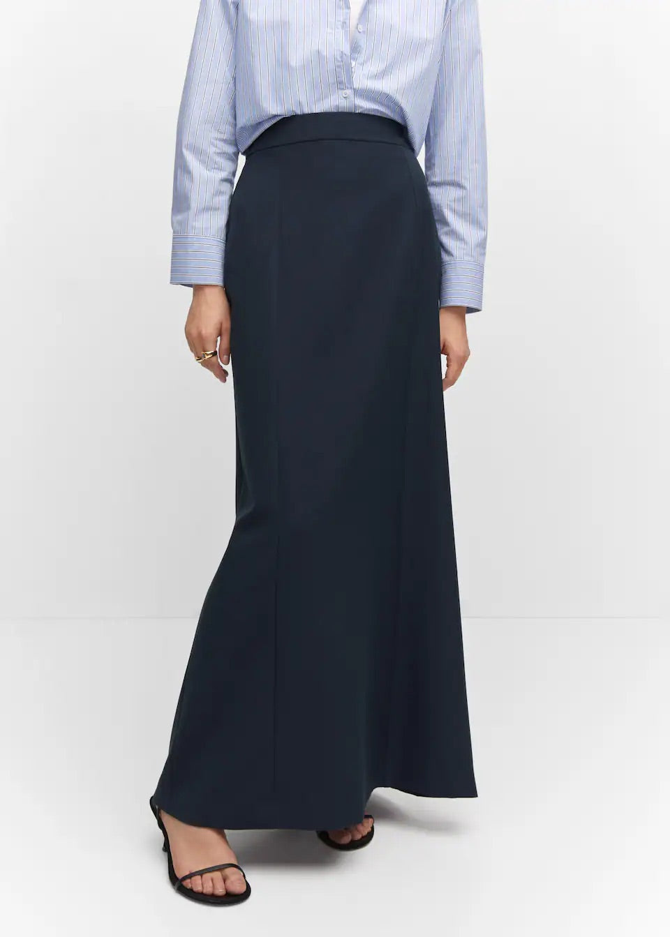 Flowy long skirt