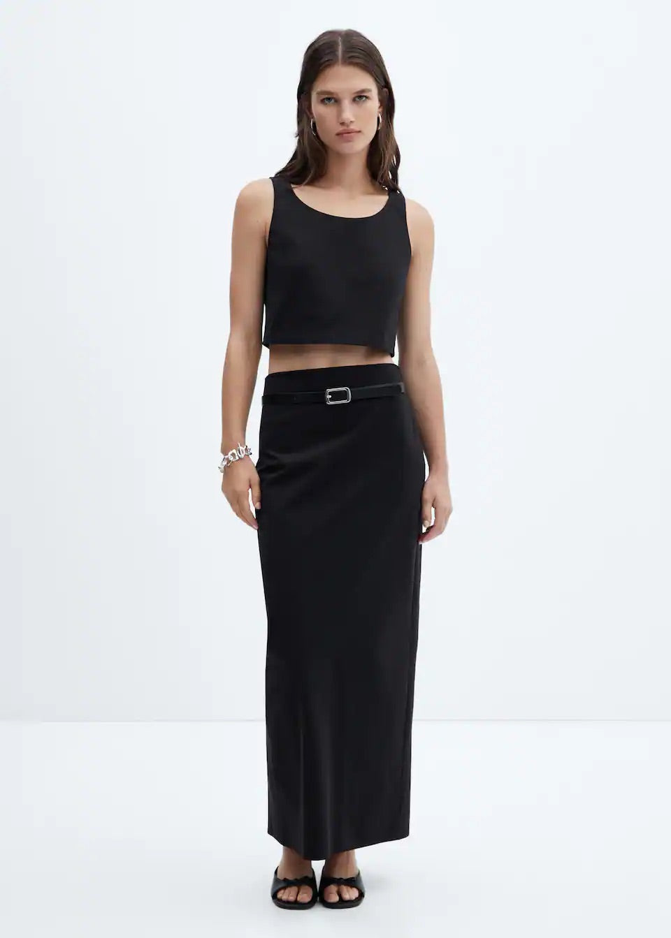 Crop top with wide straps