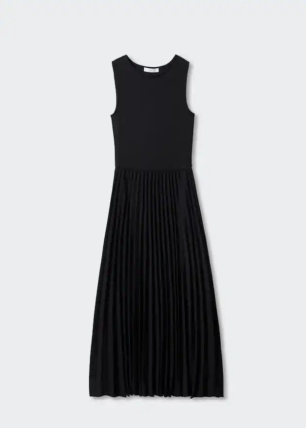 Ribbed dress with pleated skirt