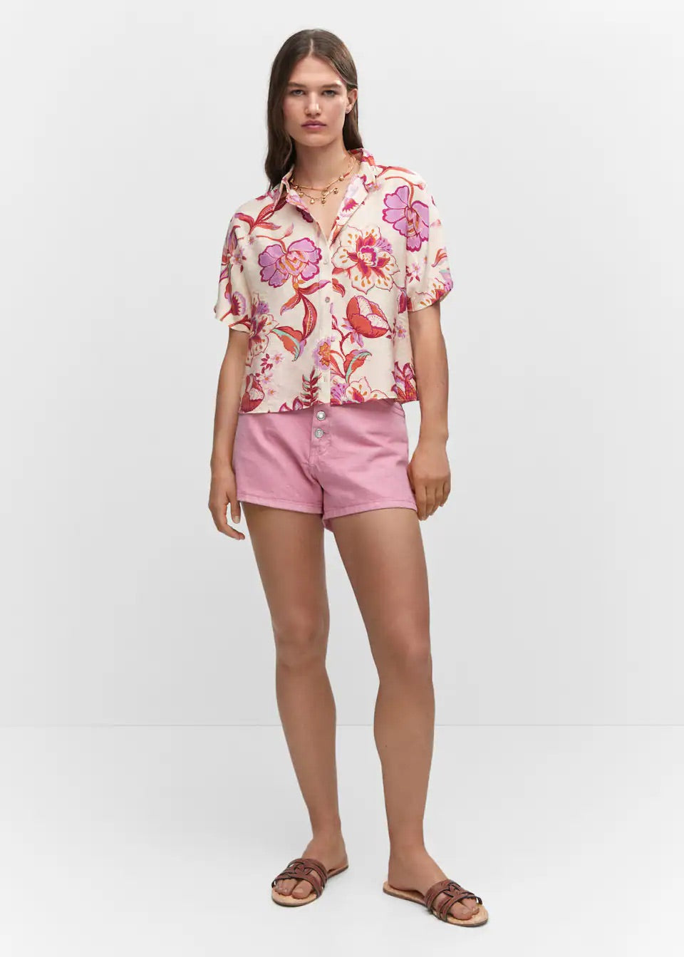 Buttoned printed shirt