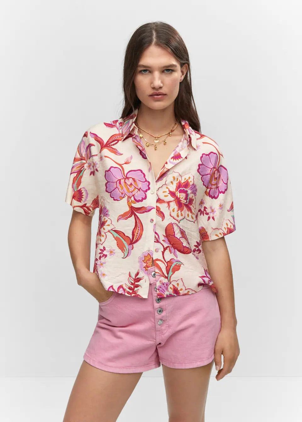 Buttoned printed shirt