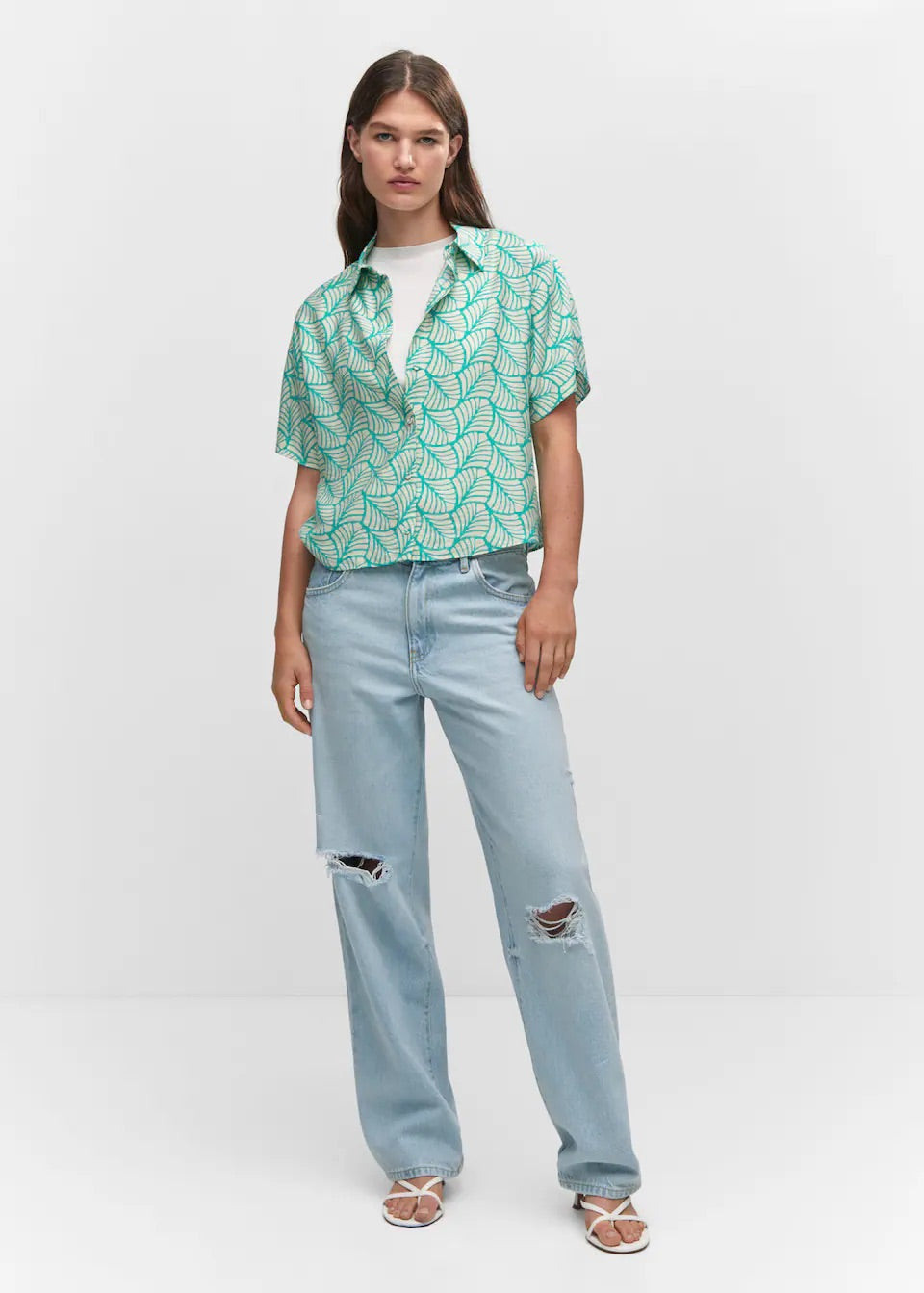 Buttoned printed shirt