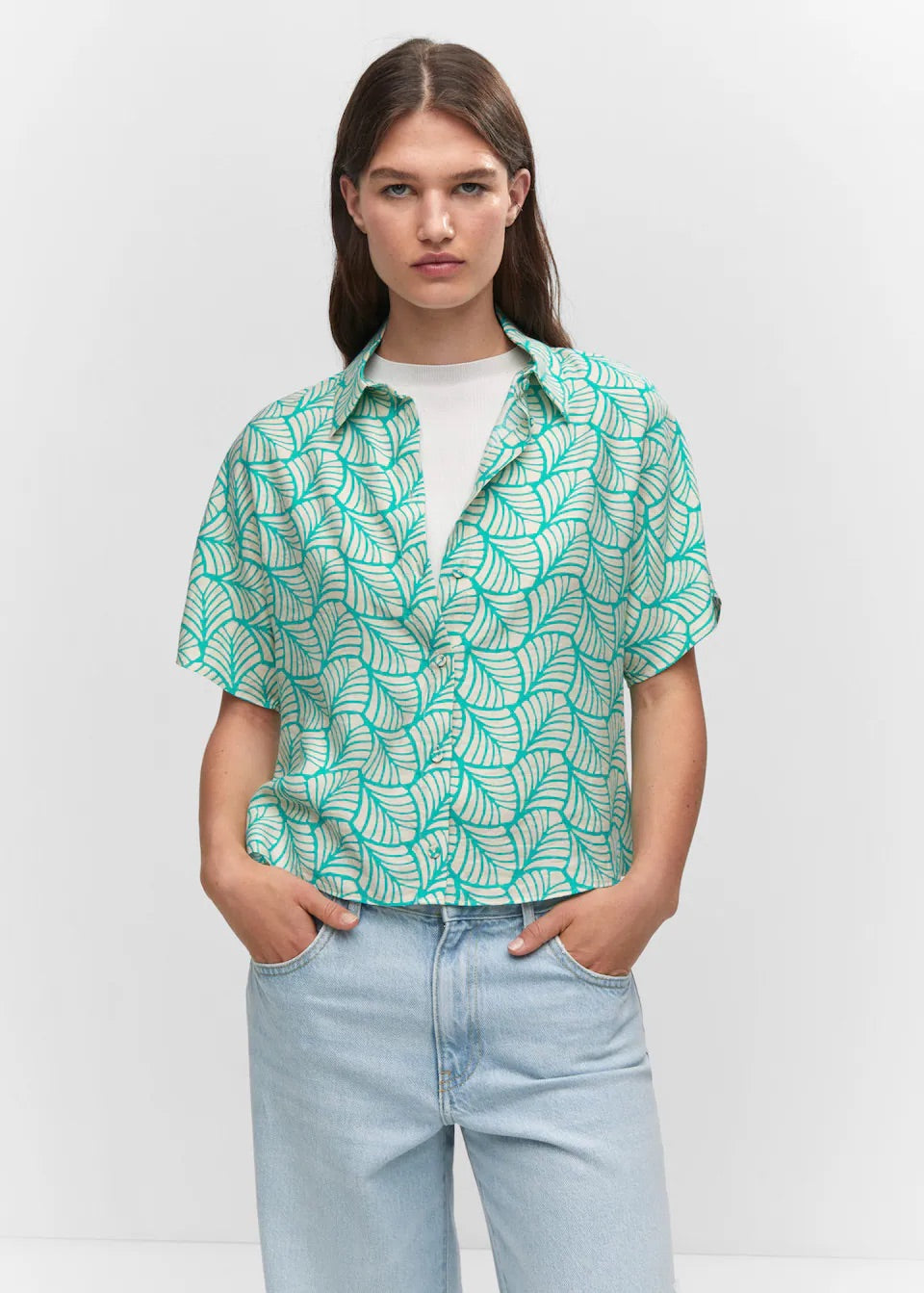 Buttoned printed shirt