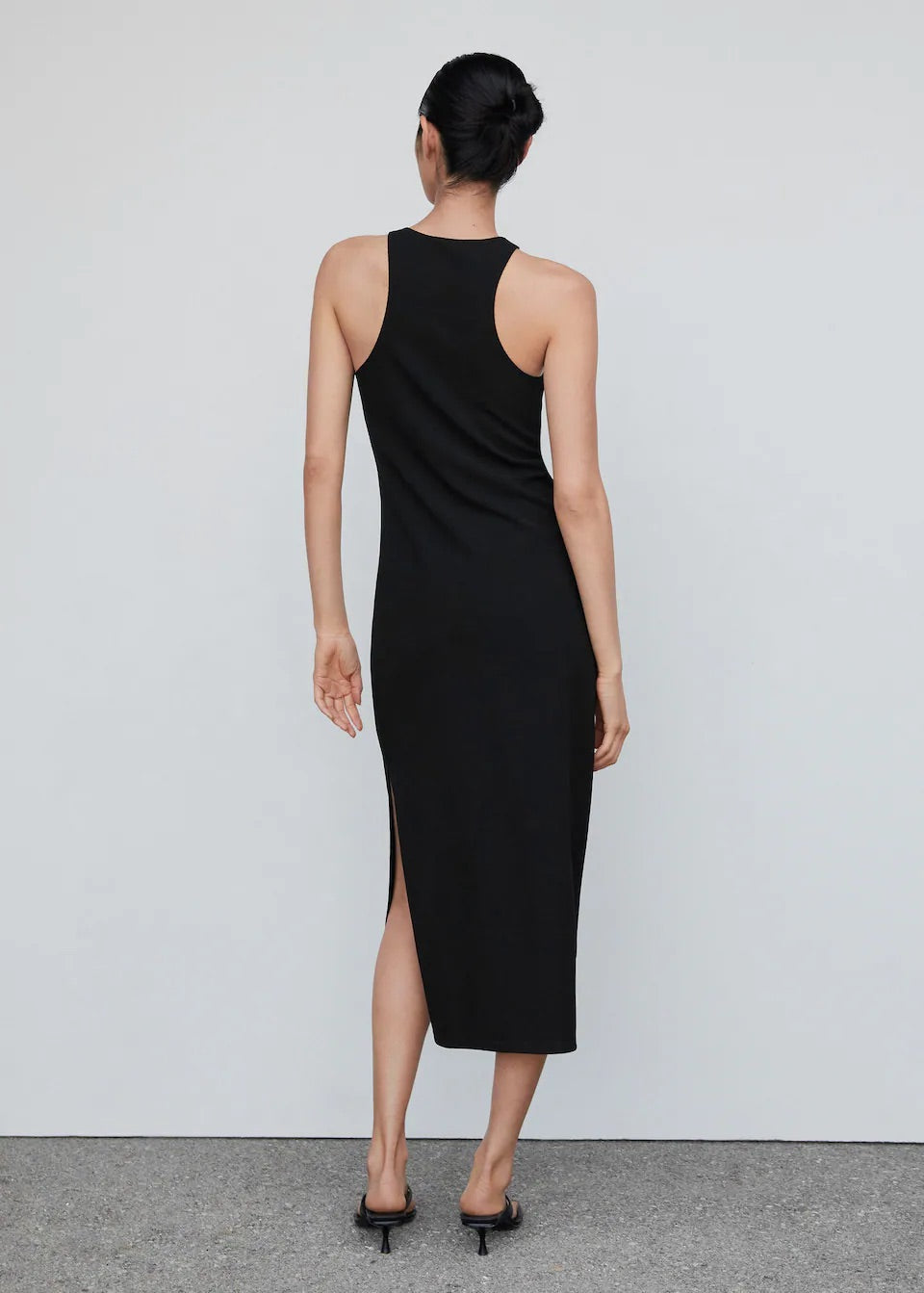Midi-dress with slit