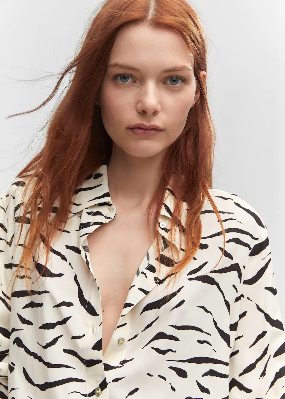 Printed flowy shirt