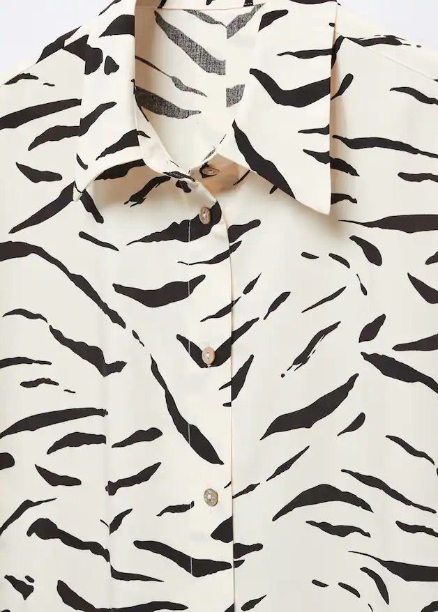 Printed flowy shirt