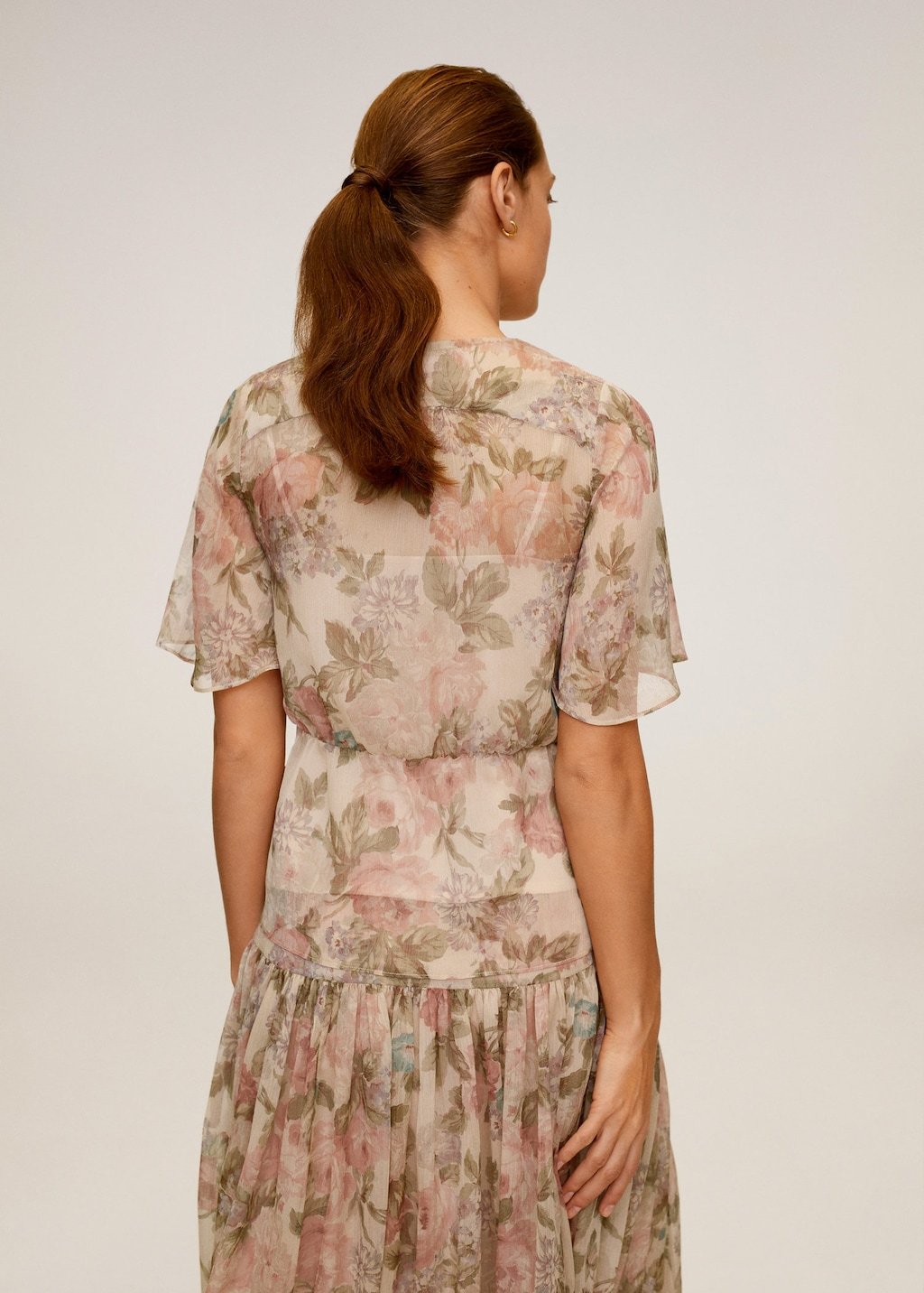 Floral-print flowy blouse