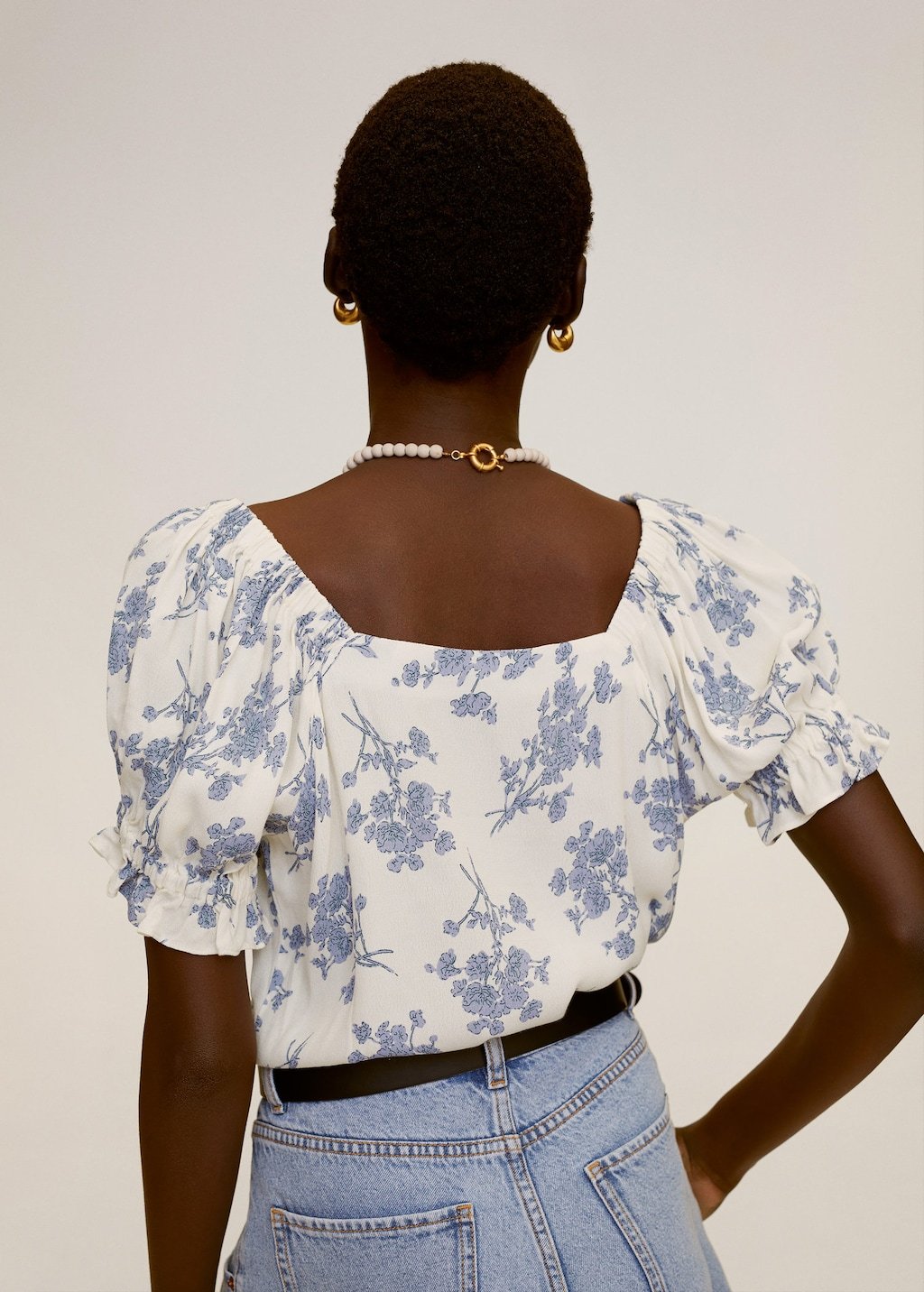 Floral print blouse