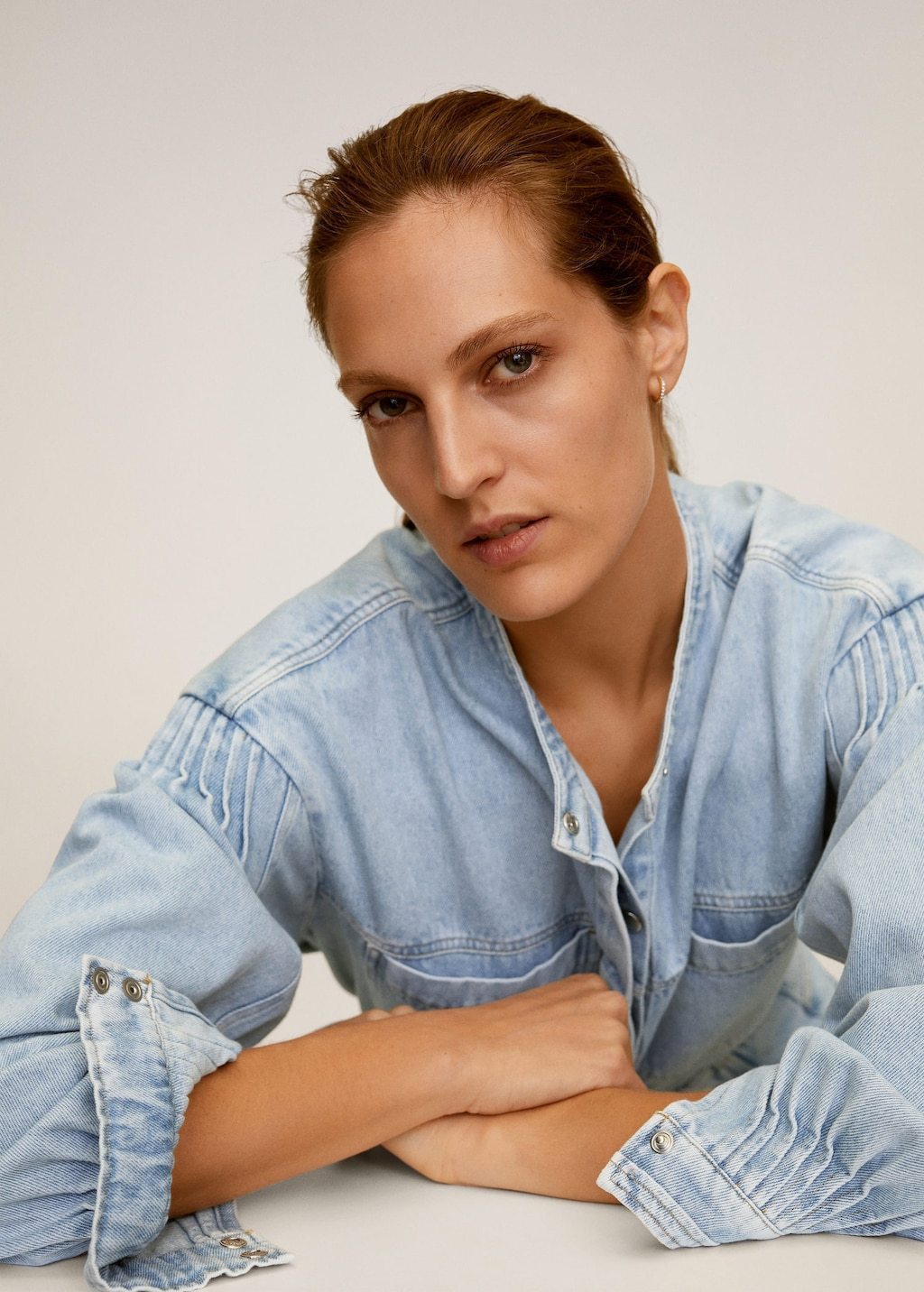 Puffed sleeves denim shirt