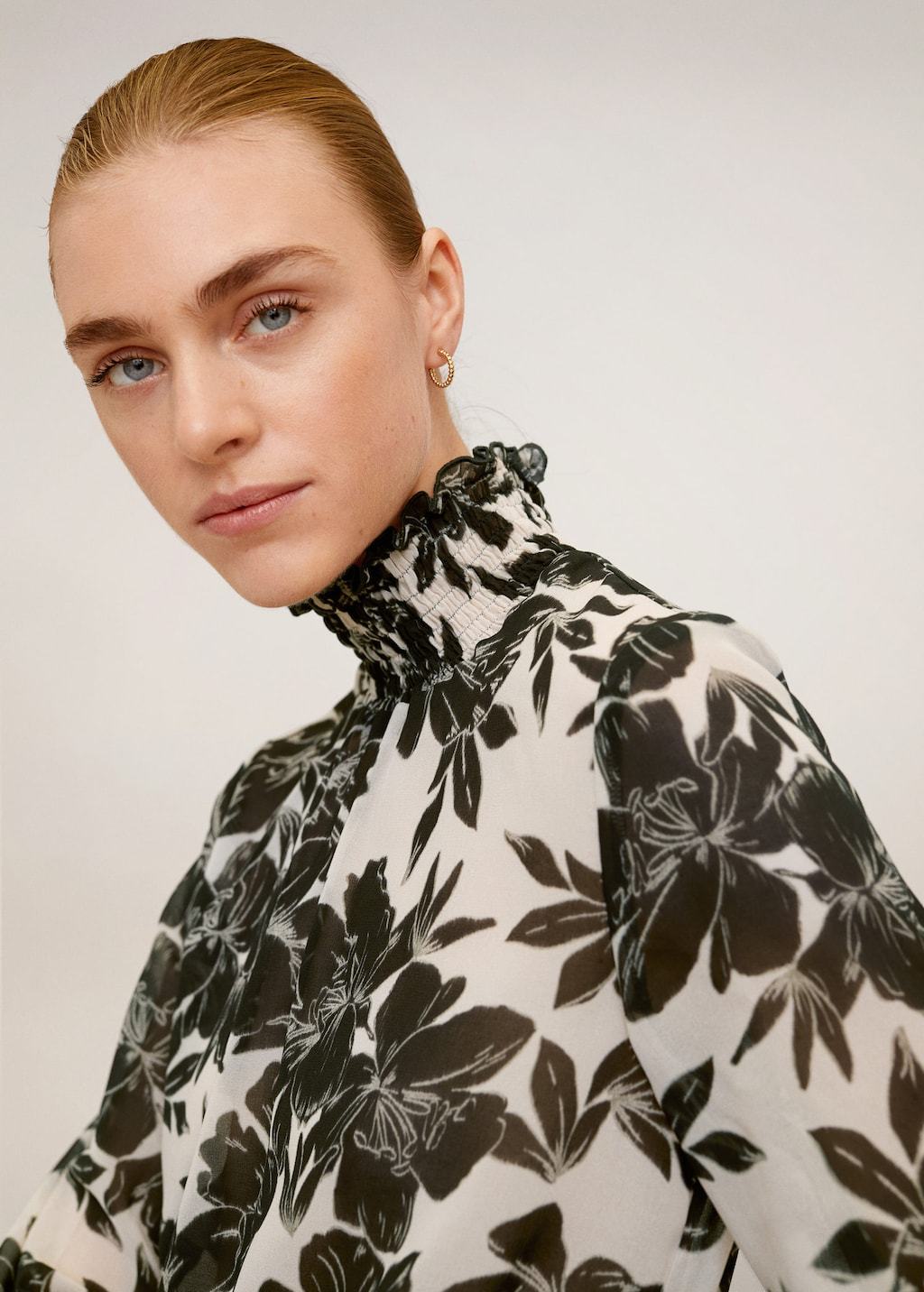 Floral print blouse