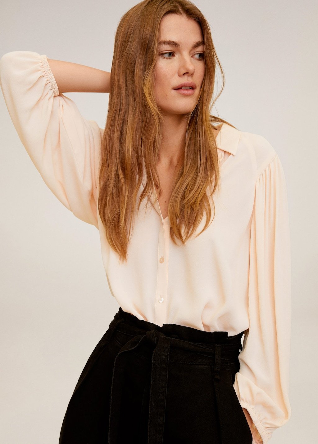 Puff sleeves blouse