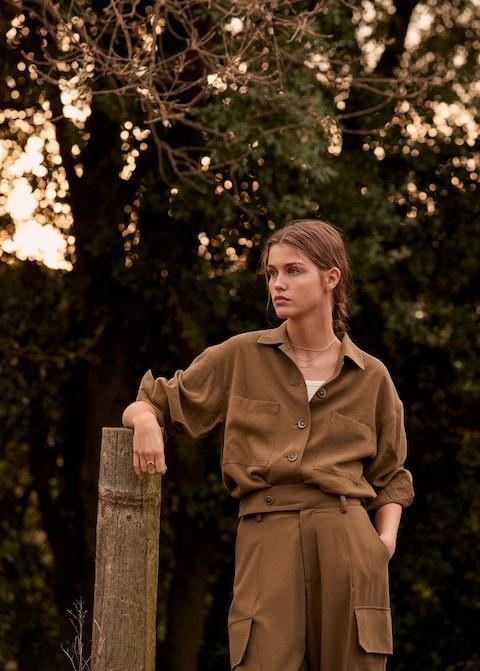 Pockets flowy shirt