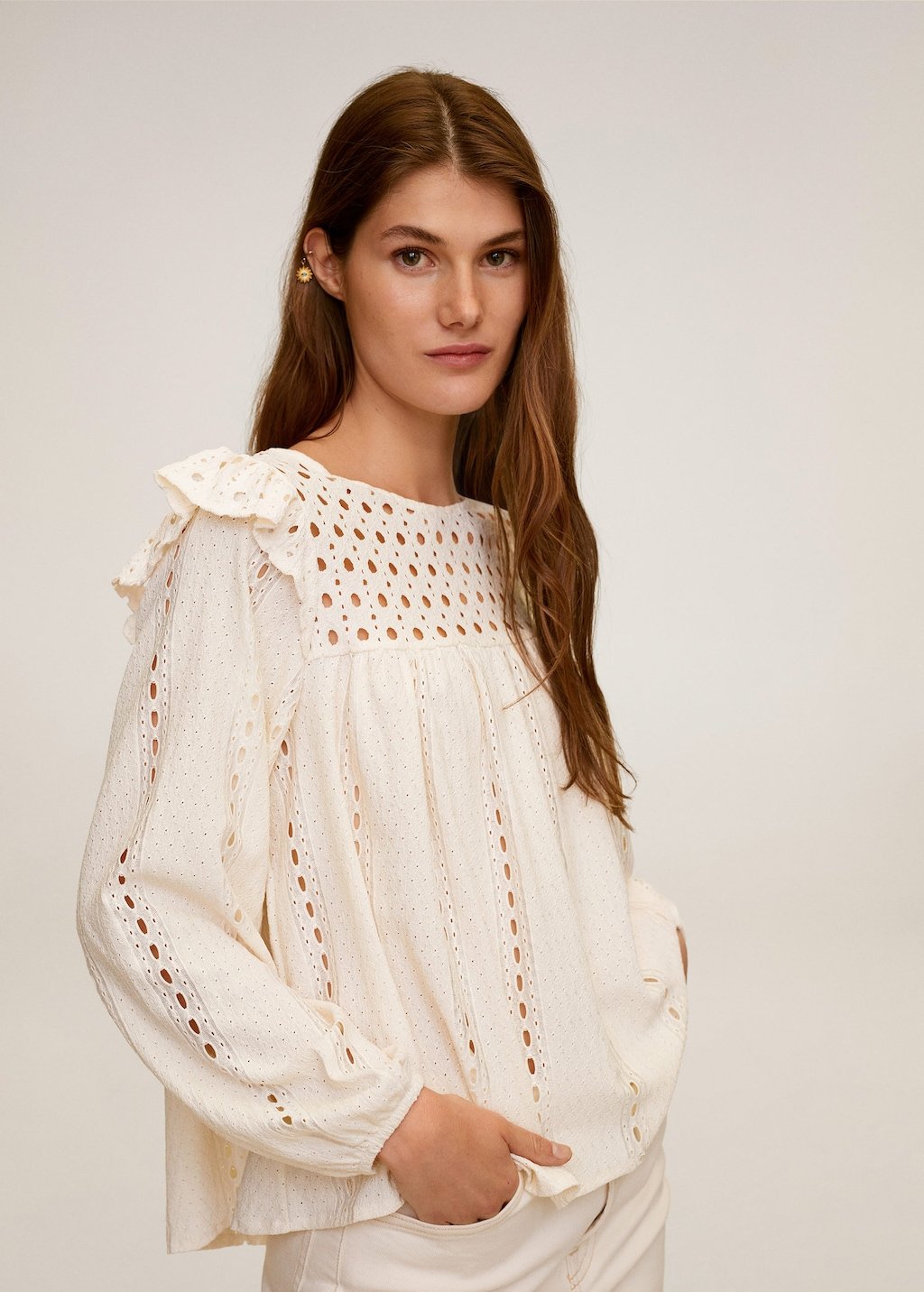 Openwork detail top