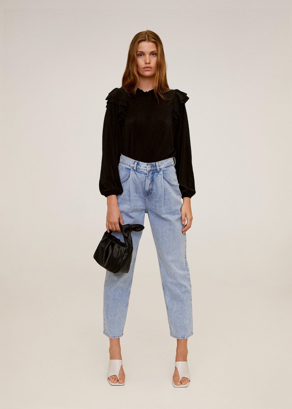 Ruffles pleated t-shirt