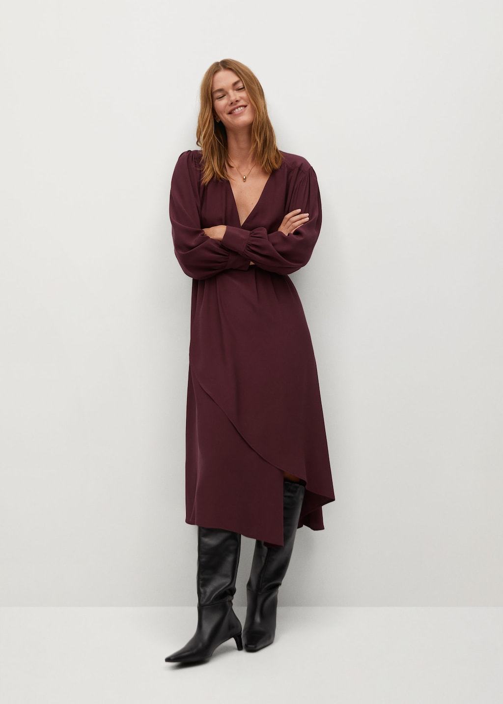 Puffed sleeves dress