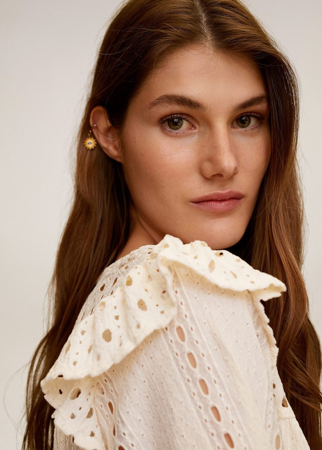 Openwork detail top