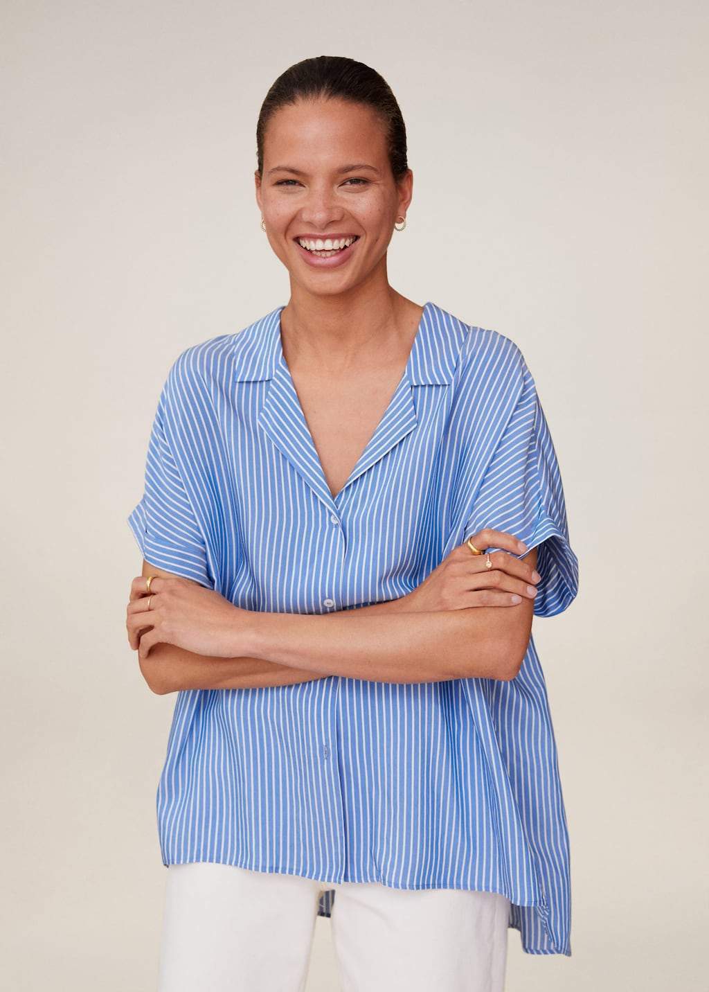 Buttoned striped shirt