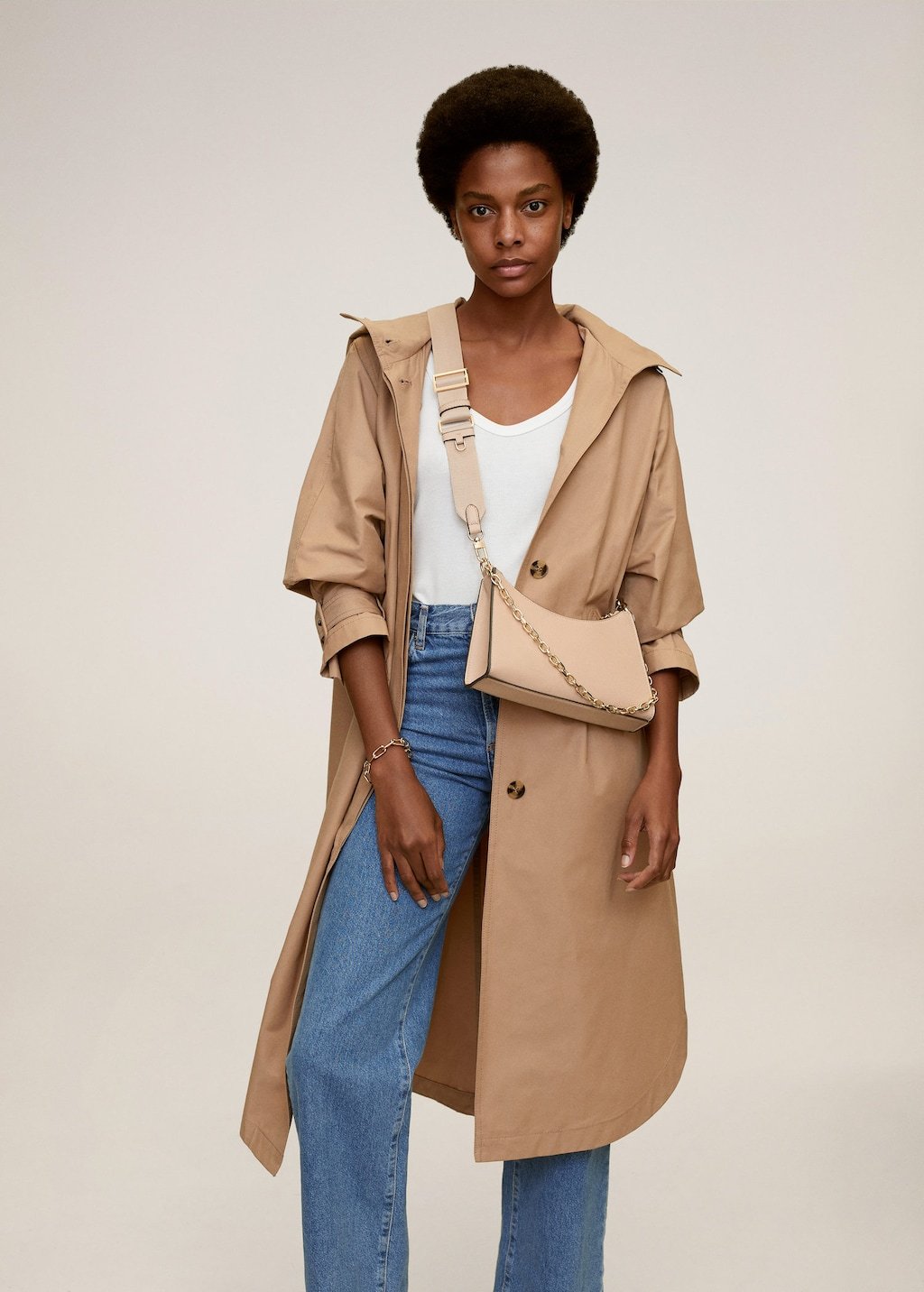 Chain crossbody bag