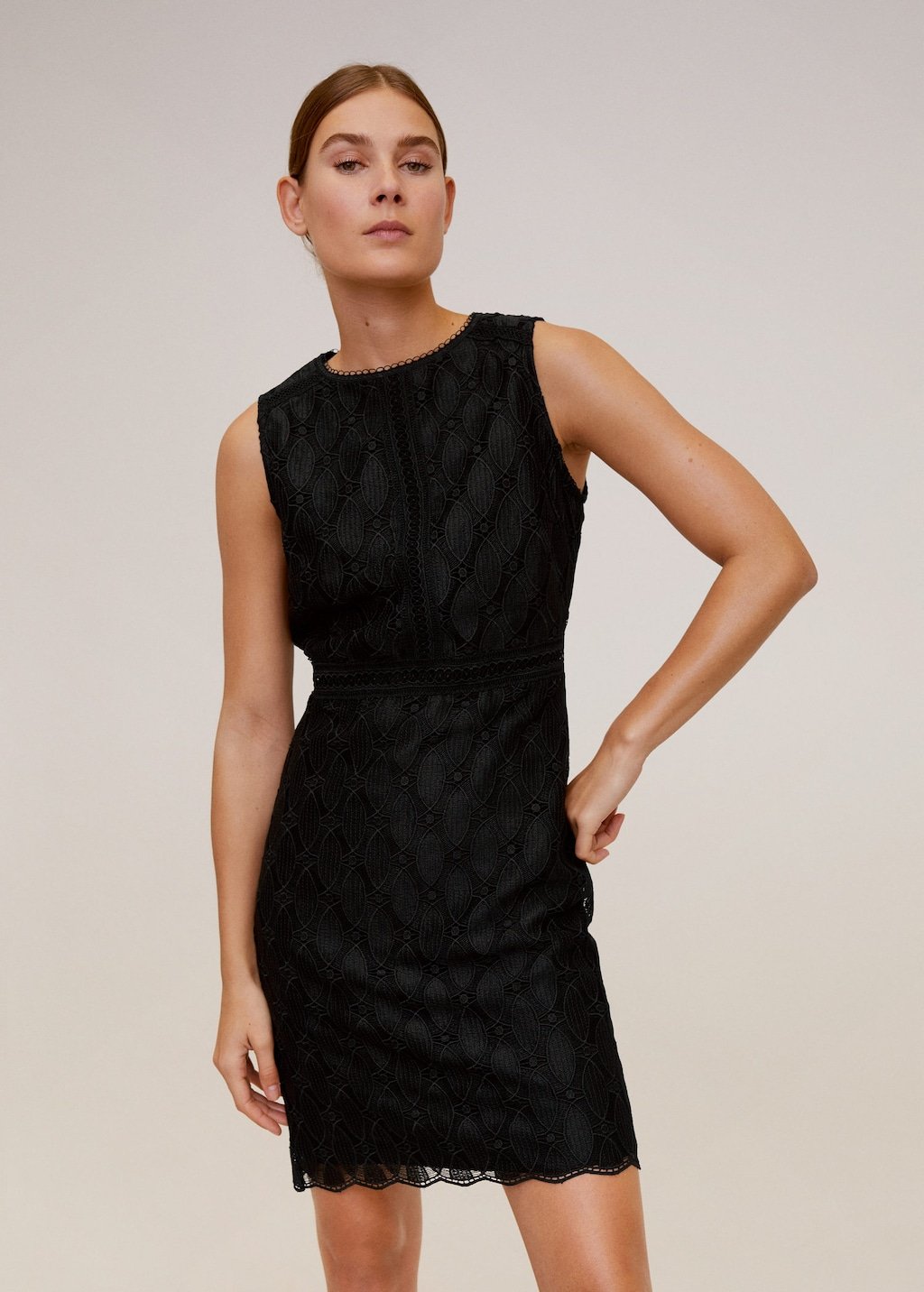 Guipure short dress