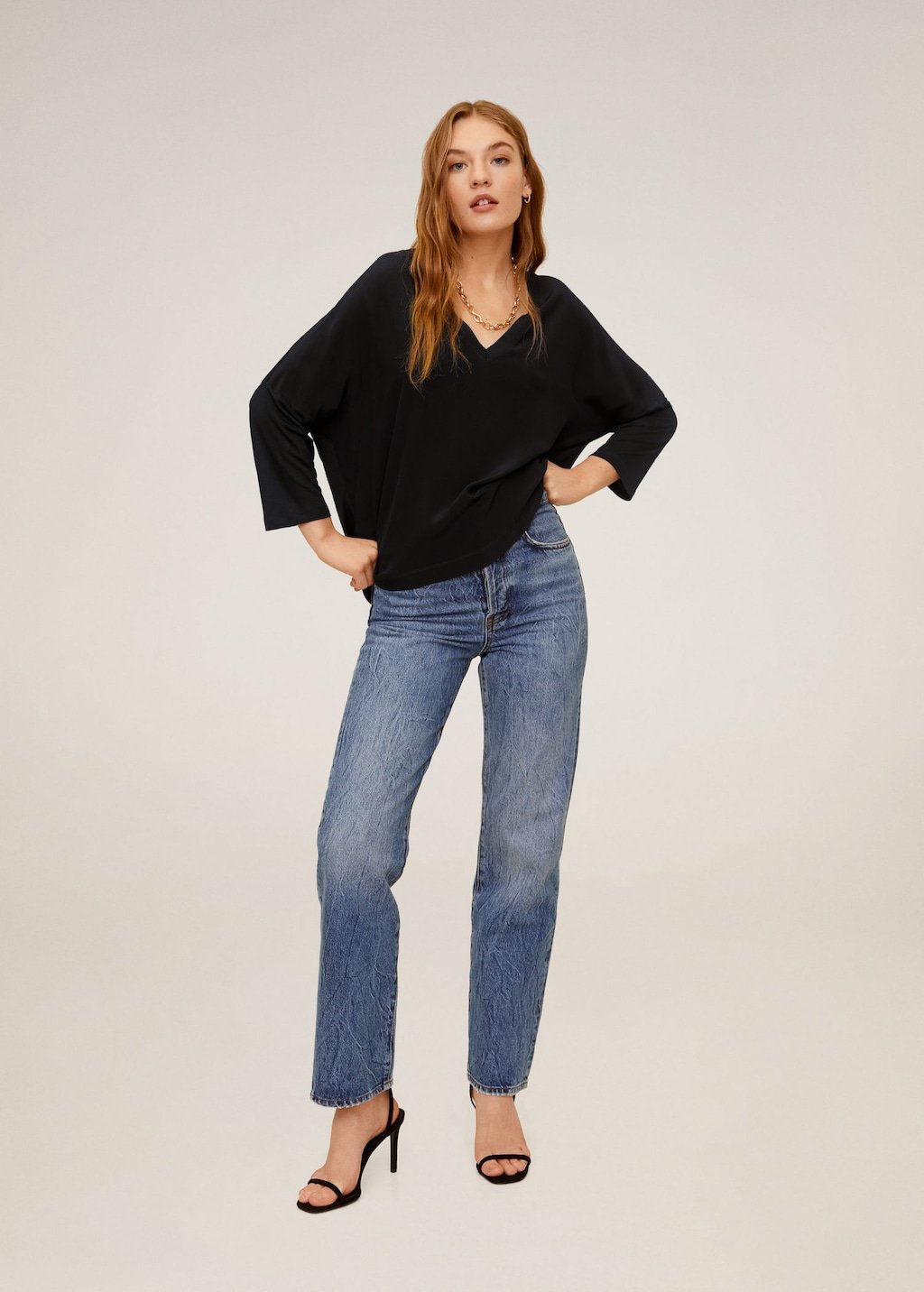 V-neck T-shirt