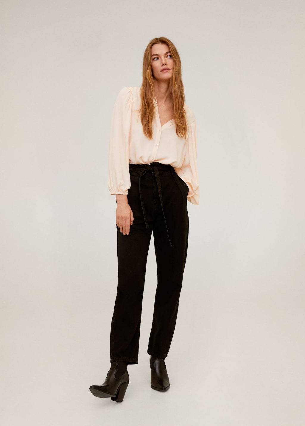 Puff sleeves blouse