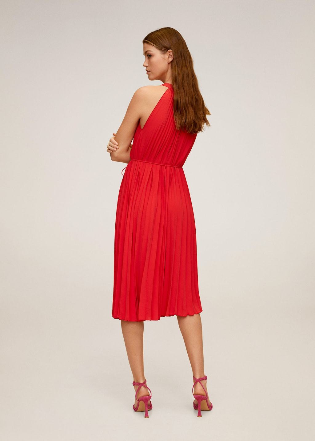 Belt pleated dress