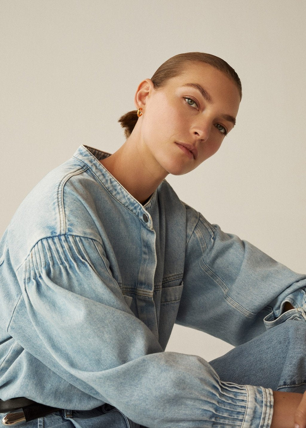 Puffed sleeves denim shirt