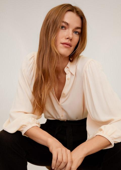 Puff sleeves blouse