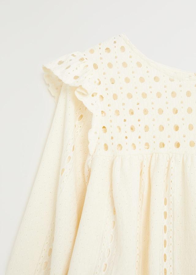 Openwork detail top