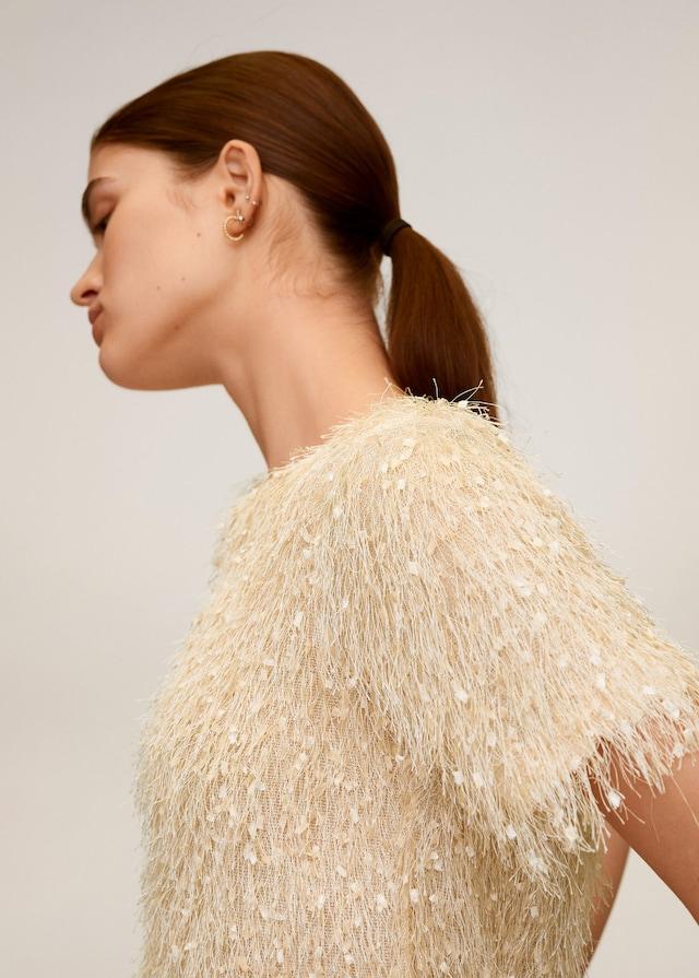 Frayed edges top
