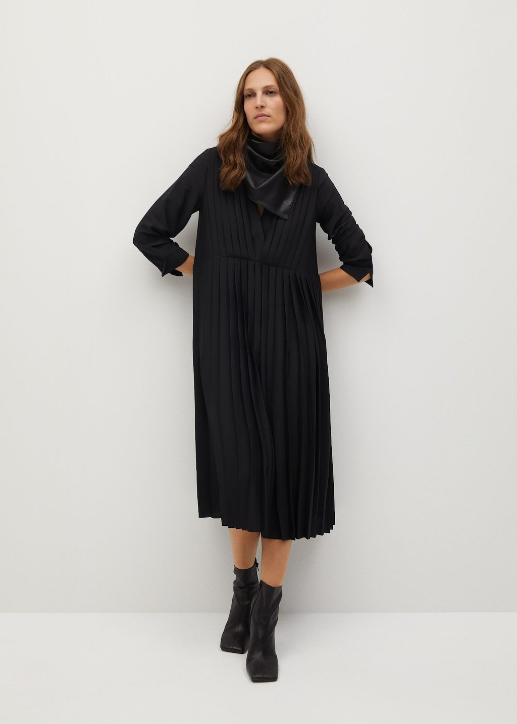 Recycled polyester pleated dress