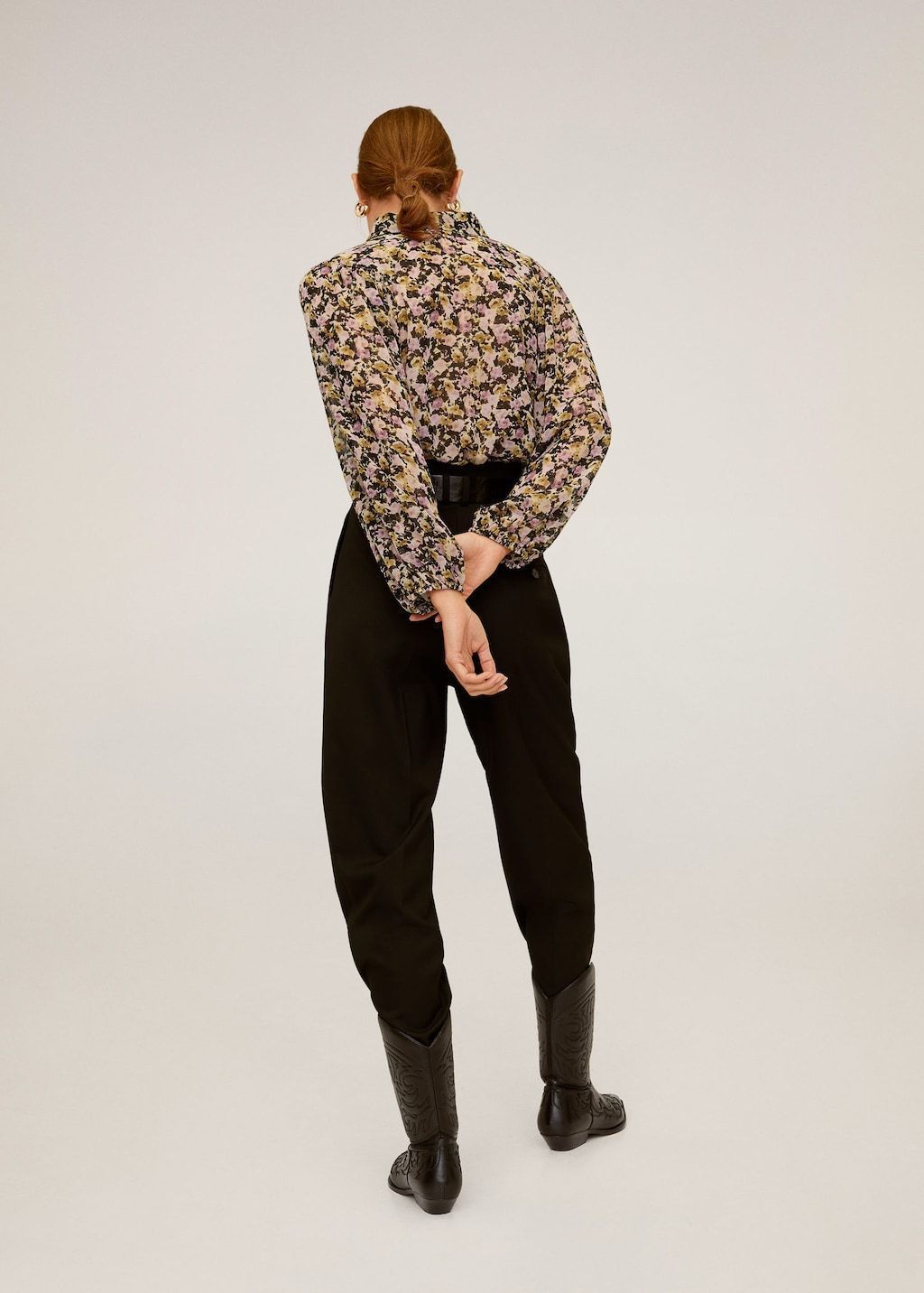 Puff sleeves blouse