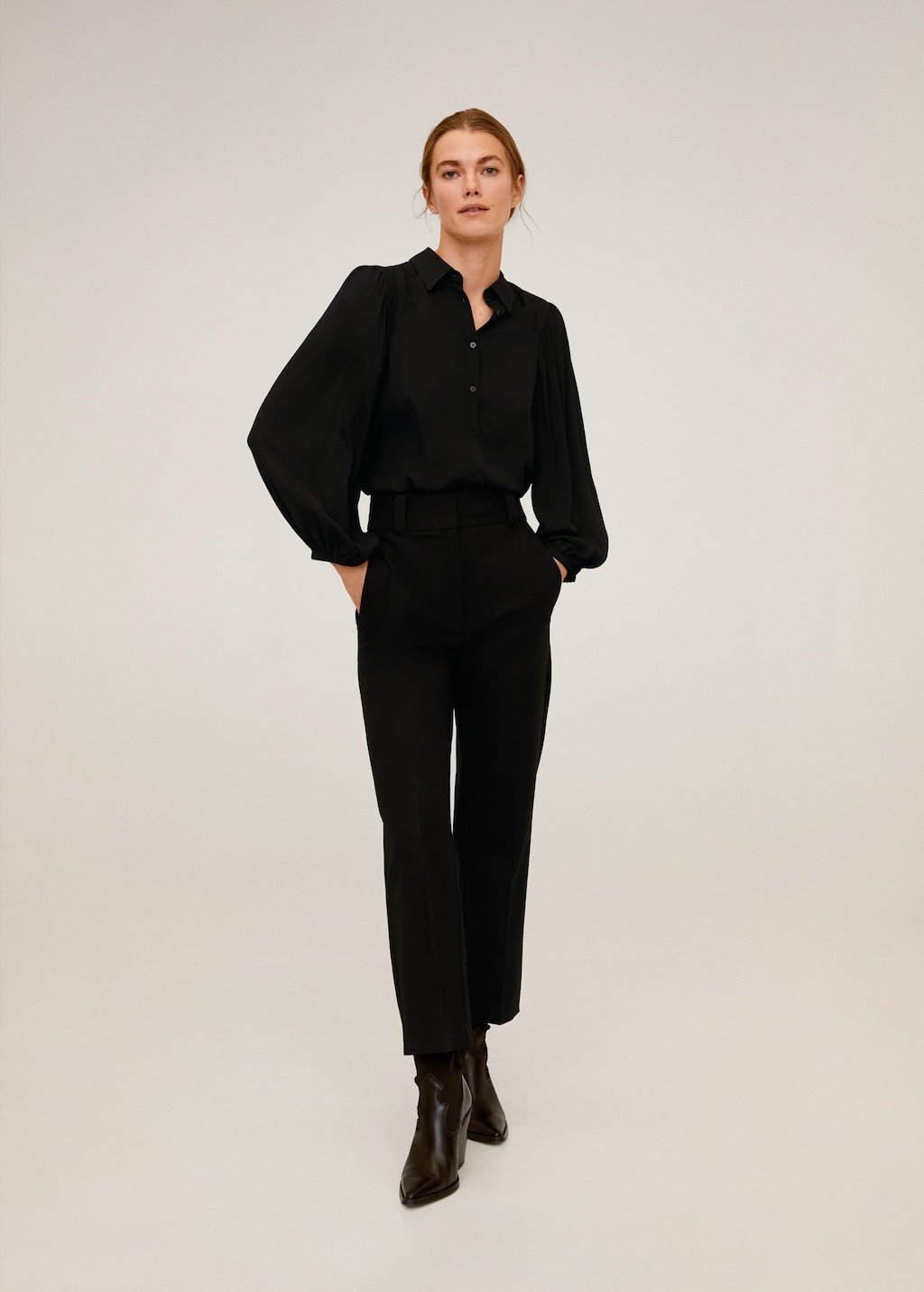 Puff sleeves blouse